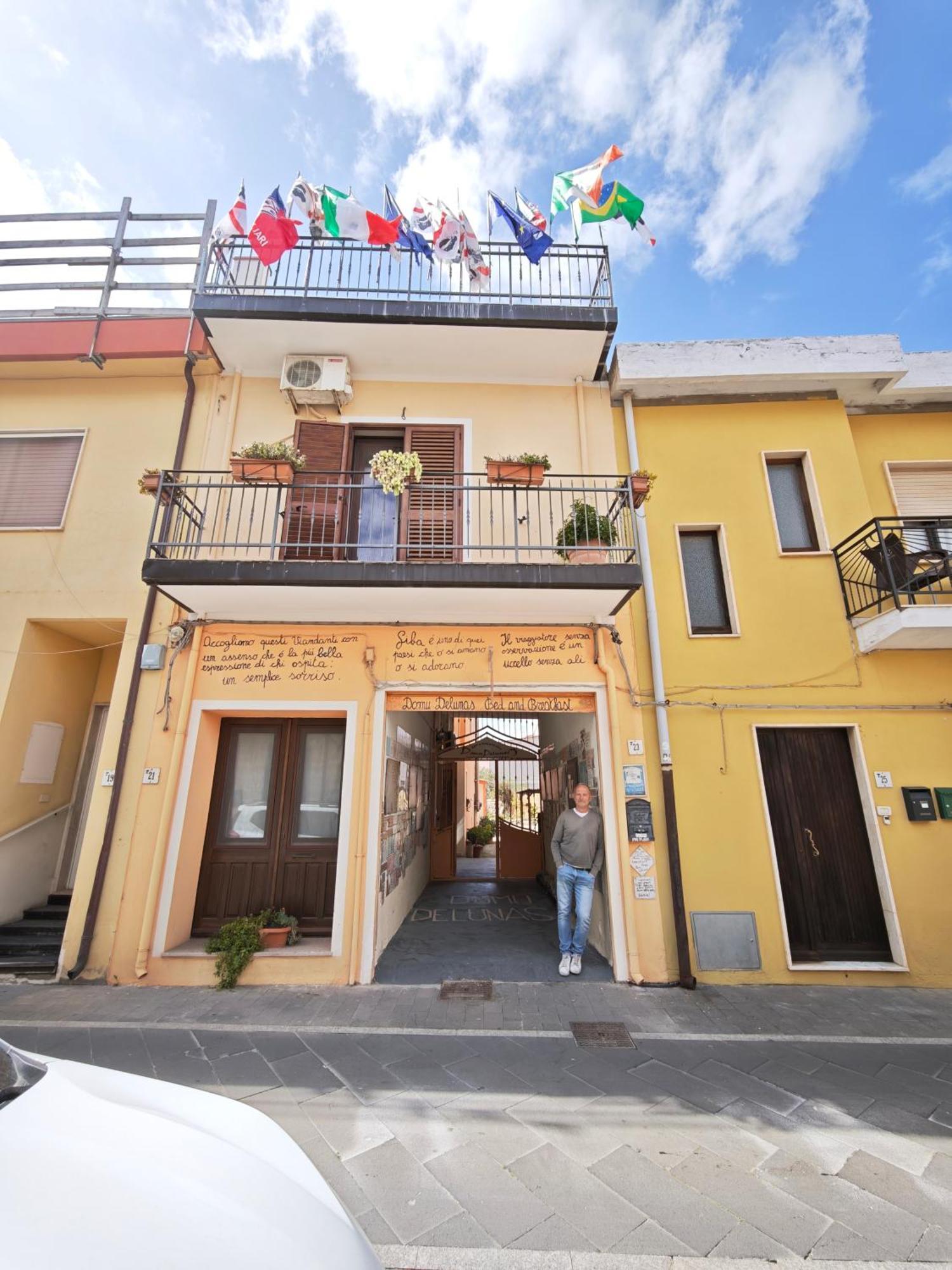 B&B Domu Delunas Giba Exterior photo