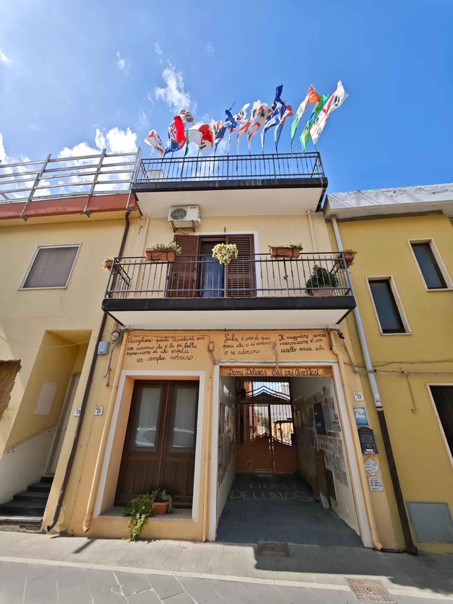 B&B Domu Delunas Giba Exterior photo