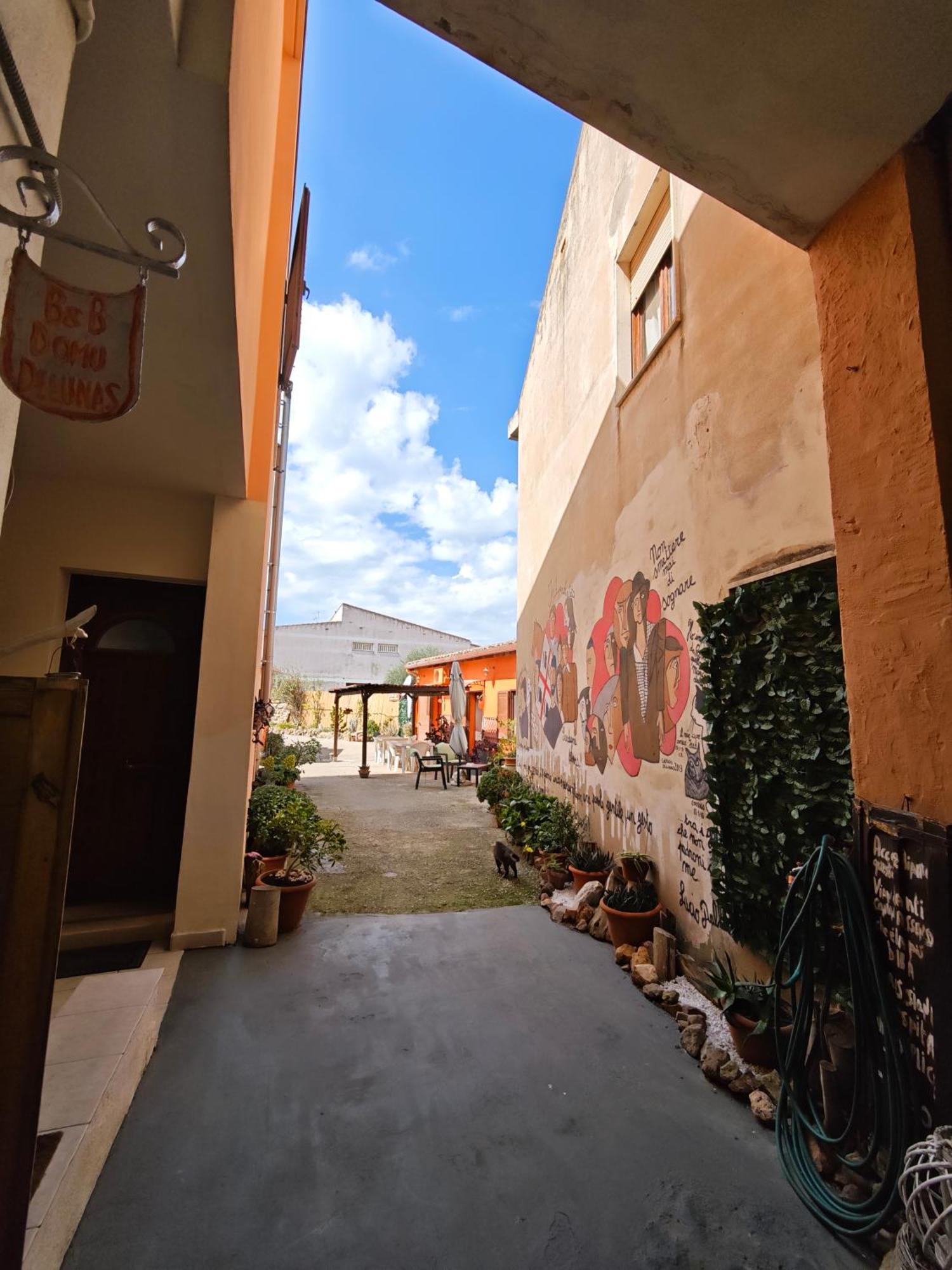 B&B Domu Delunas Giba Exterior photo