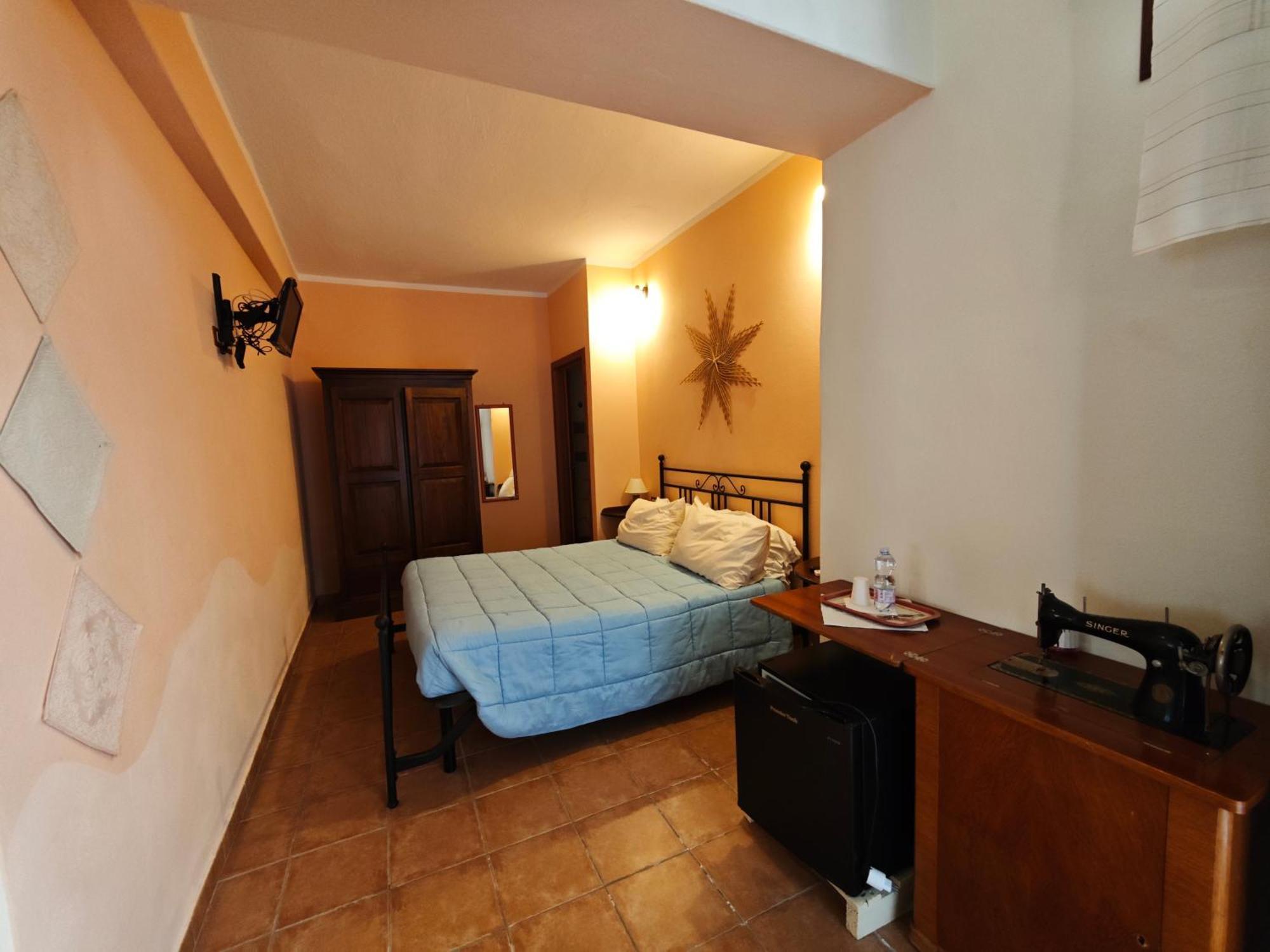 B&B Domu Delunas Giba Exterior photo